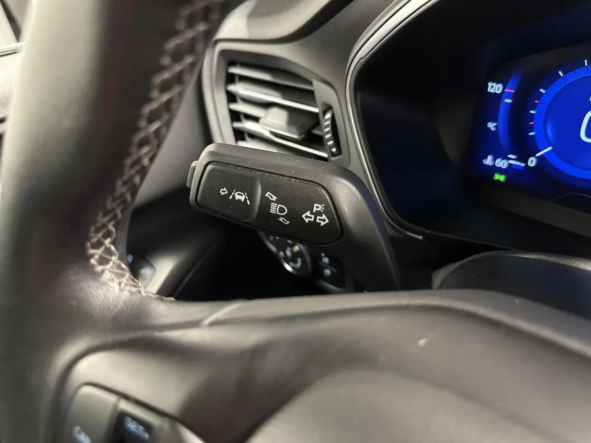 1.0 EcoBoost Titanium X Business|Camera|Carplay|Keyless|NAP|