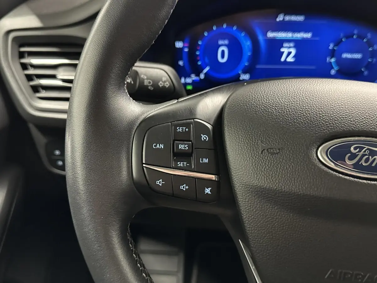 1.0 EcoBoost Titanium X Business|Camera|Carplay|Keyless|NAP|