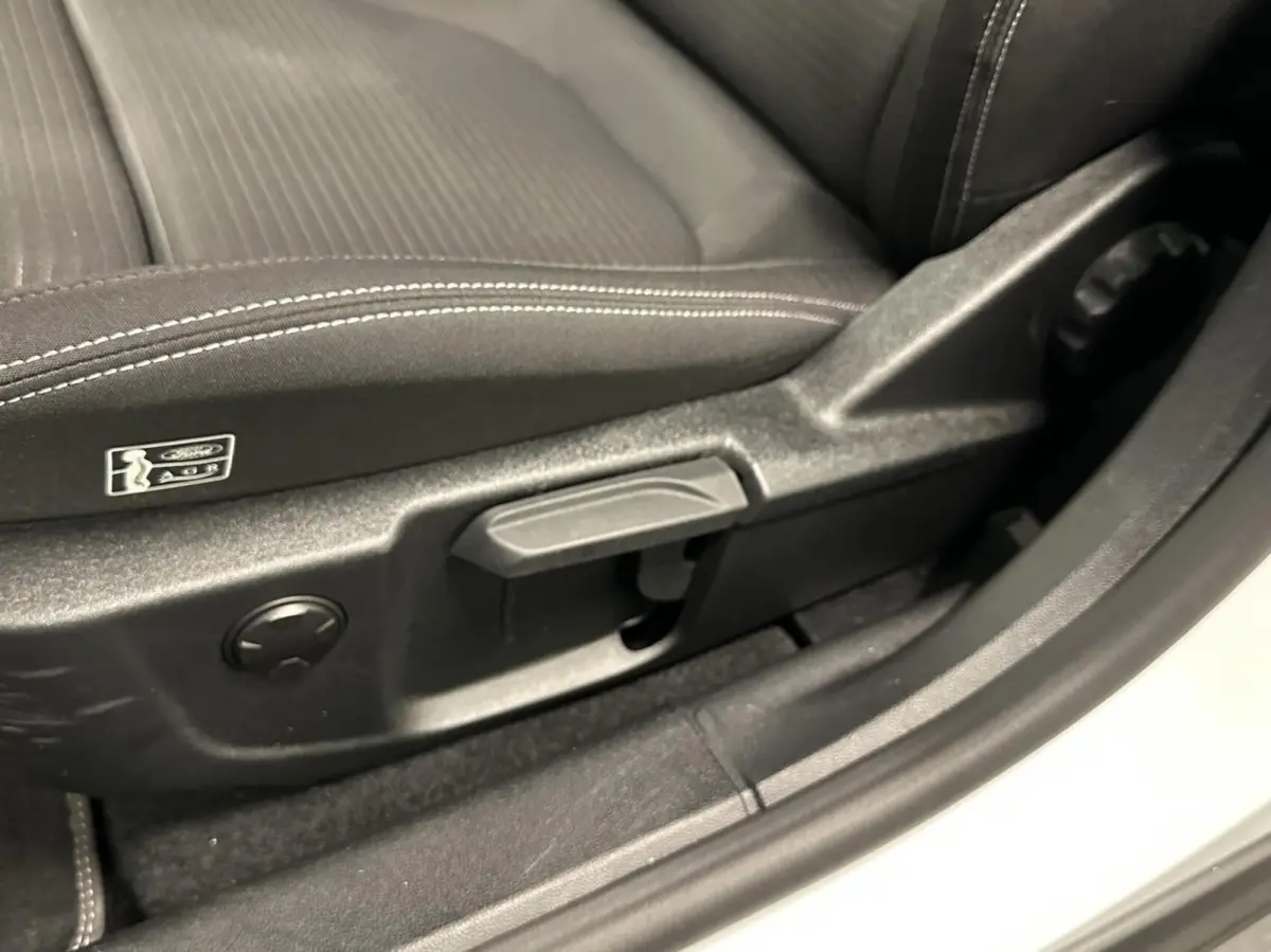 1.0 EcoBoost Titanium X Business|Camera|Carplay|Keyless|NAP|