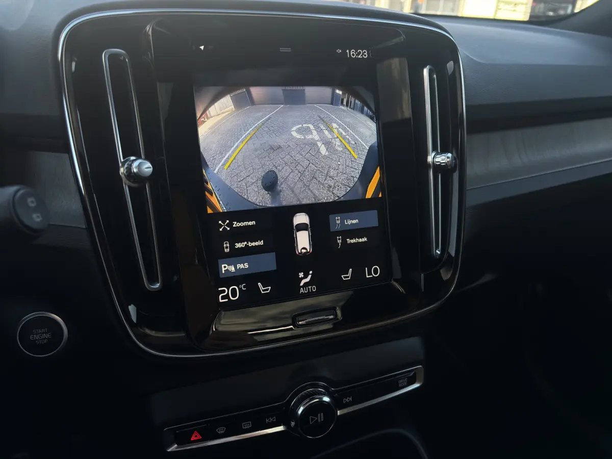 T5 Inscription | Trekhaak | 360 Camera | Panoramadak | Premium audio | Adapt. Cruise | Stoel+stuurverwarming |