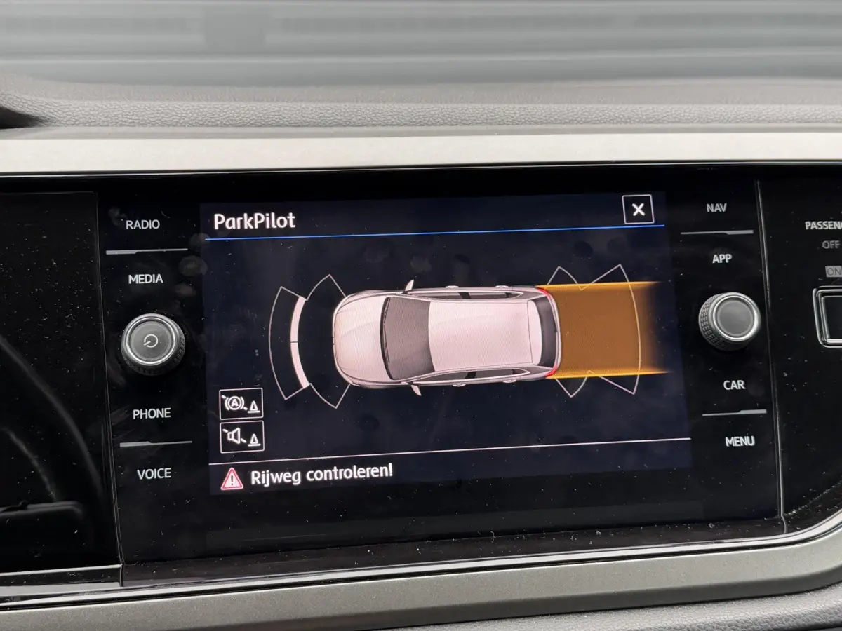 1.0 TSI DSG Comfortline | Navigatie | Parkeersensoren | DAB | Carplay |