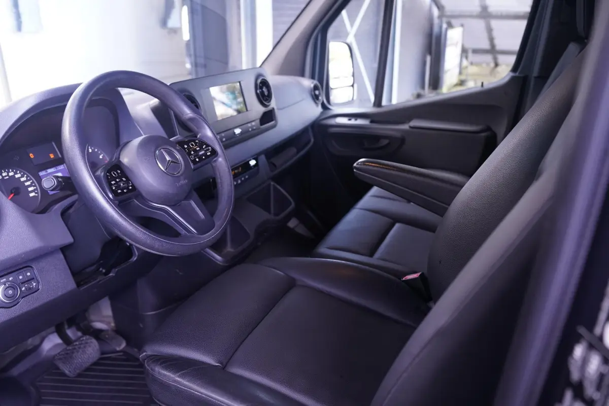 319 CDI 190 pk Aut. L2H2 Navi, Trekhaak 3.500 kg Imperiaal met Trap, 18" LMV, Camera, Cruise Control, 3-Zits