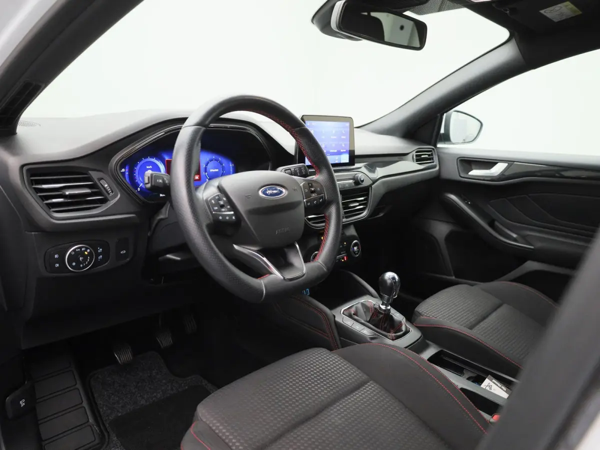 1.0 EcoBoost Hybrid ST Line X Business | Elekt. Achterklep | Stoel Stuur En Voorruit Verwarming | Navigatie | Adaptieve Cruise Control | Achteruitrijdcamera |