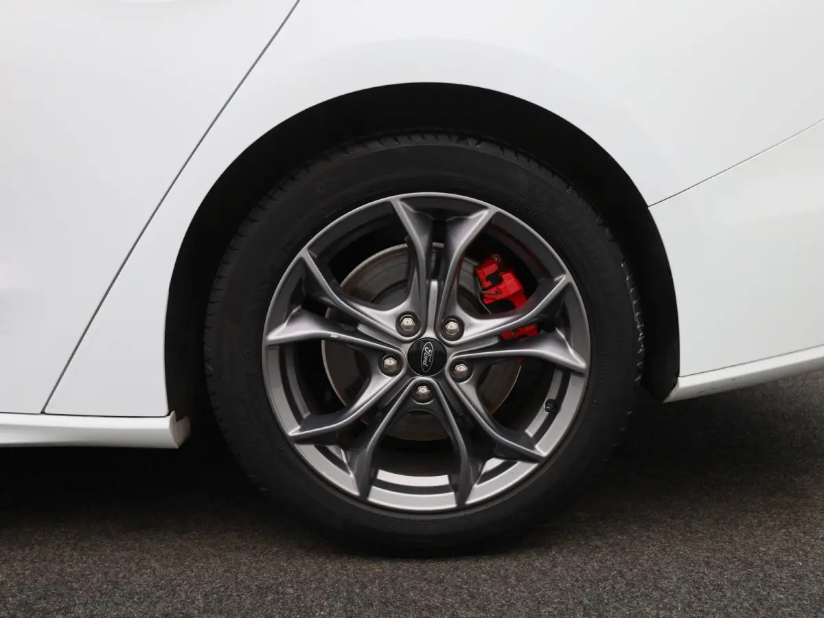 1.0 EcoBoost Hybrid ST Line X Business | Elekt. Achterklep | Stoel Stuur En Voorruit Verwarming | Navigatie | Adaptieve Cruise Control | Achteruitrijdcamera |