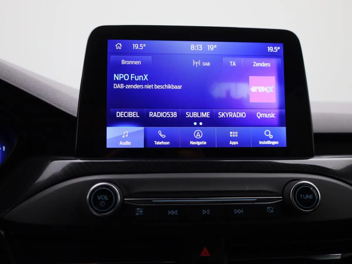 1.0 EcoBoost Hybrid ST Line X Business | Elekt. Achterklep | Stoel Stuur En Voorruit Verwarming | Navigatie | Adaptieve Cruise Control | Achteruitrijdcamera |