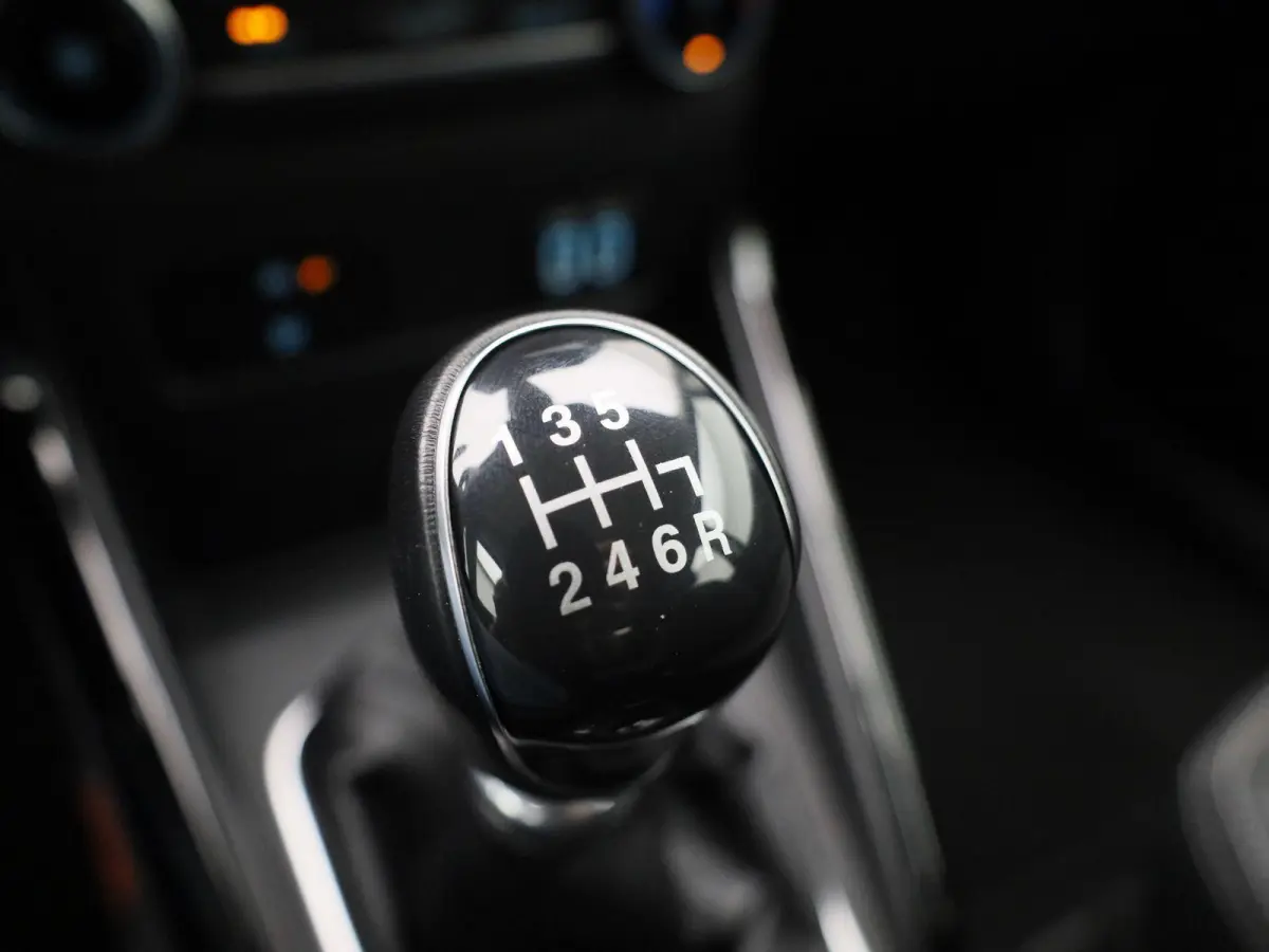 1.0 EcoBoost Titanium | Trekhaak | B&O Audiosysteem | Cruise Control | Navigatie | Parkeersensoren Achter | Klimaat Controle |