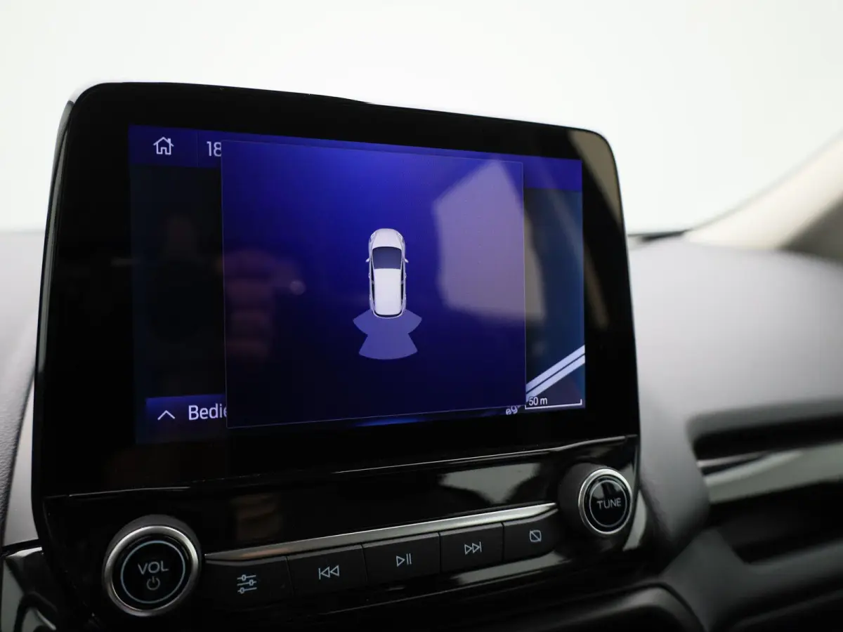 1.0 EcoBoost Titanium | Trekhaak | B&O Audiosysteem | Cruise Control | Navigatie | Parkeersensoren Achter | Klimaat Controle |