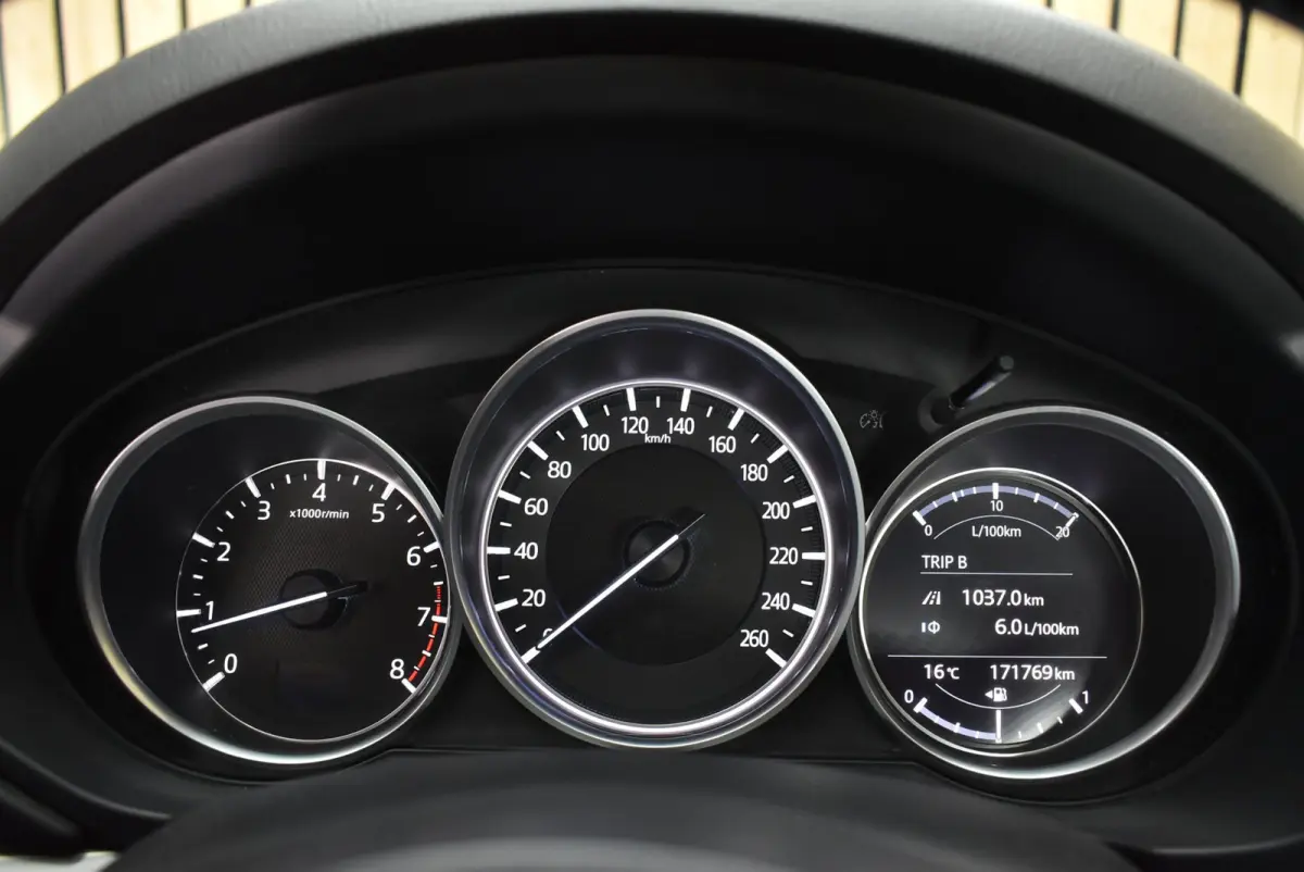 2.0 SkyActiv-G 165 Skylease Luxury Trekhaak Dealer 2e eig. NL-auto 360 Leer Bose Memory Stoelverw. LED + Nwe APK