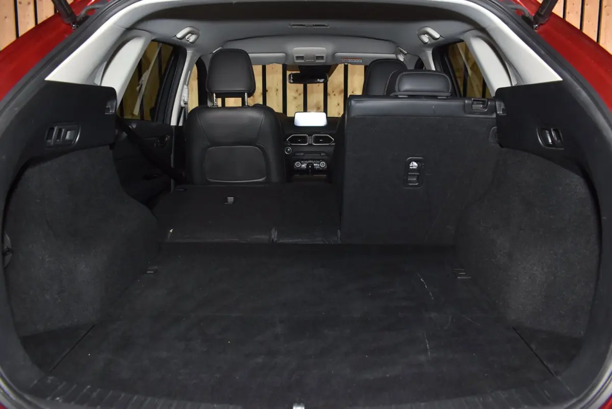 2.0 SkyActiv-G 165 Skylease Luxury Trekhaak Dealer 2e eig. NL-auto 360 Leer Bose Memory Stoelverw. LED + Nwe APK