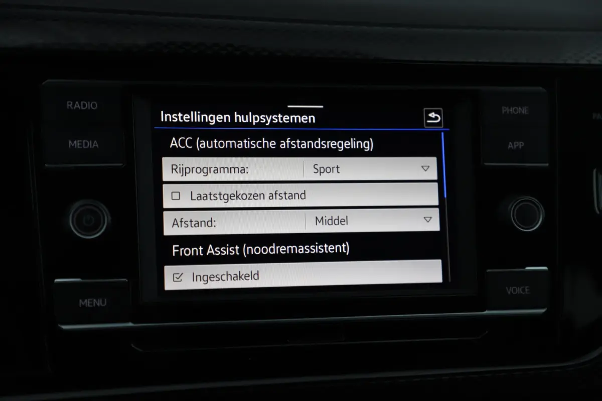 1.0 TSI Life 95PK LMV LED Virtual Carplay Android Navigatie Airco Adaptive Cruise Parkeersensor