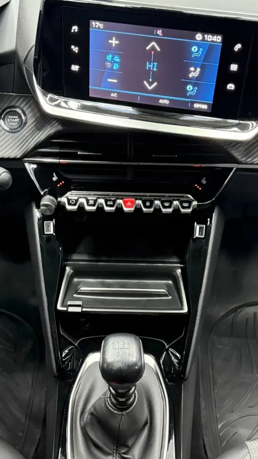 1.2 Allure 3D virtual display, Carplay cruise control, achteruit camera, stoelverwarming