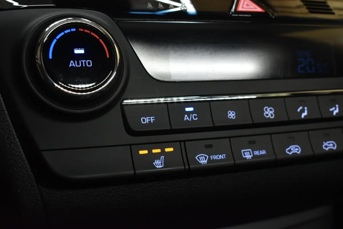 1.6 GDi Comfort 1e eig. Carplay NL-auto 131dkm Camera stoelverw. Clima 17"LM 4S + Nwe APK