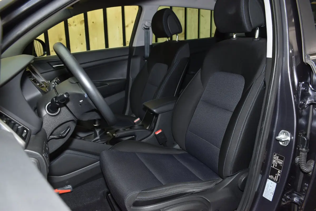 1.6 GDi Comfort 1e eig. Carplay NL-auto 131dkm Camera stoelverw. Clima 17"LM 4S + Nwe APK