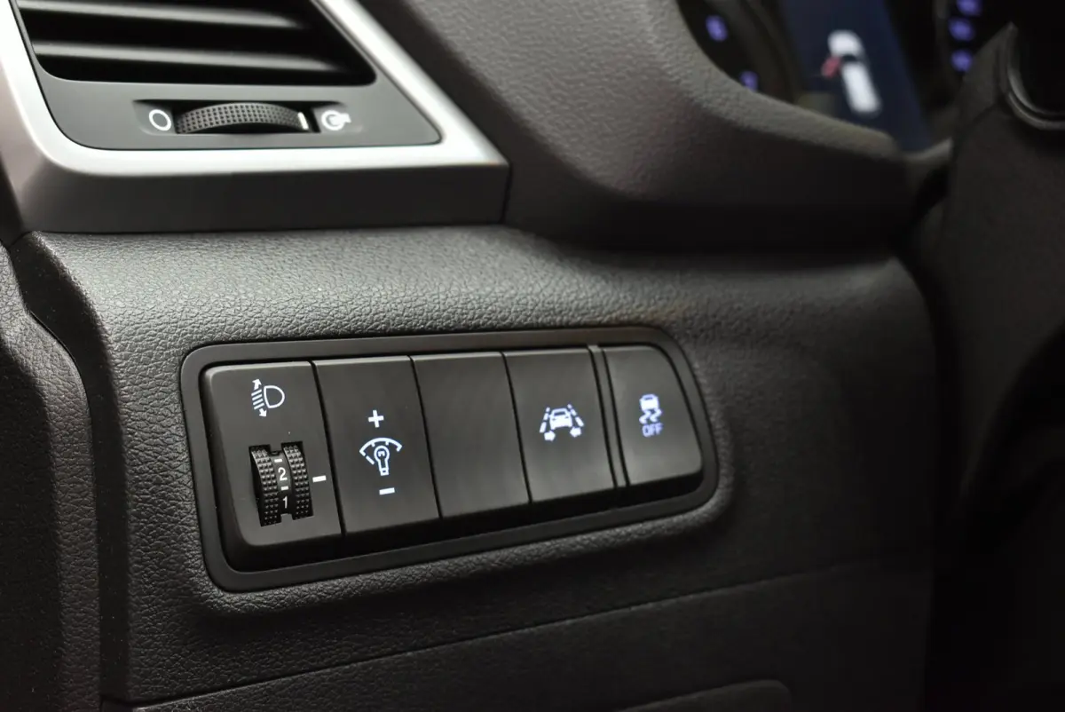 1.6 GDi Comfort 1e eig. Carplay NL-auto 131dkm Camera stoelverw. Clima 17"LM 4S + Nwe APK