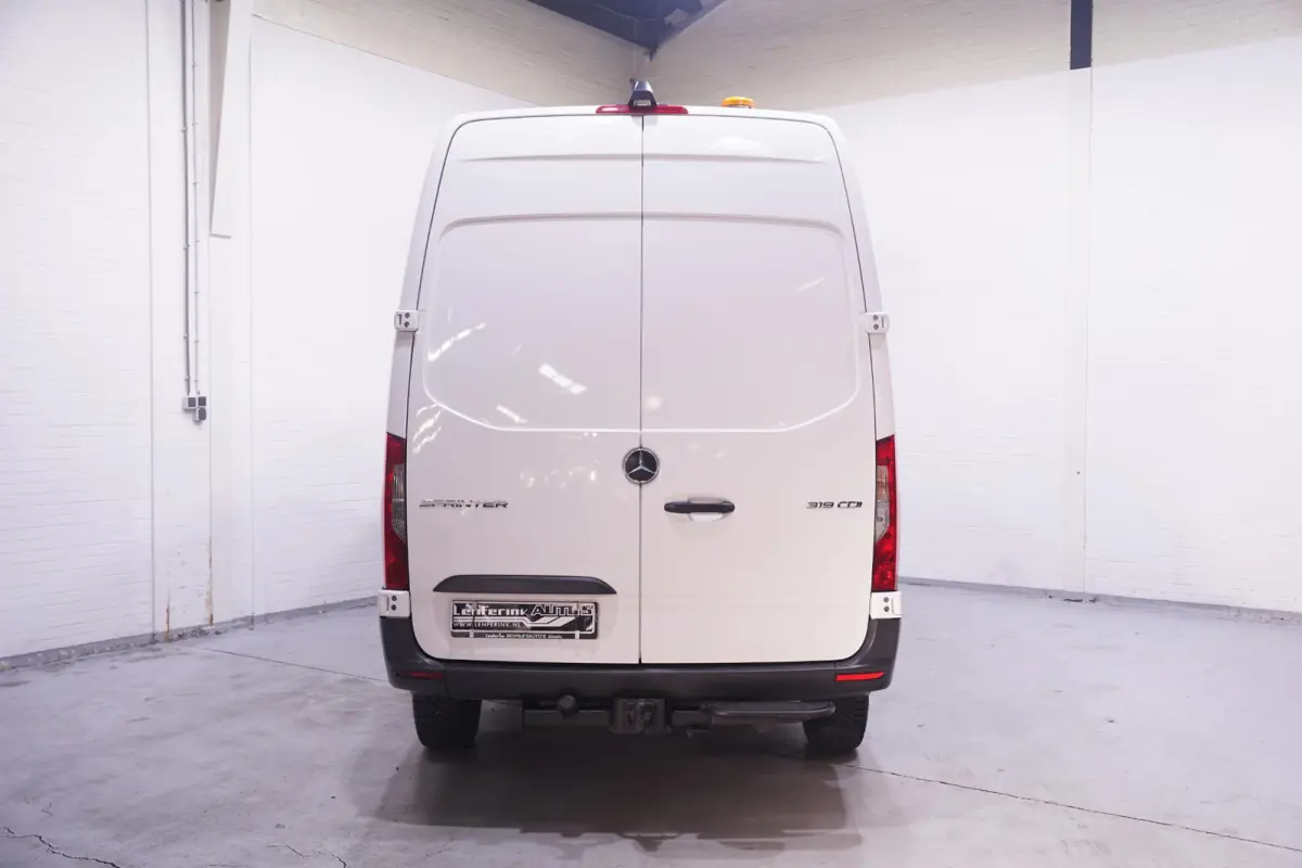 319 CDI 3.0 V6 190 pk Aut. L2H2 Trekhaak 3.500 kg Navi, Camera, Apple Carplay, Cruise Control, 3-Zits