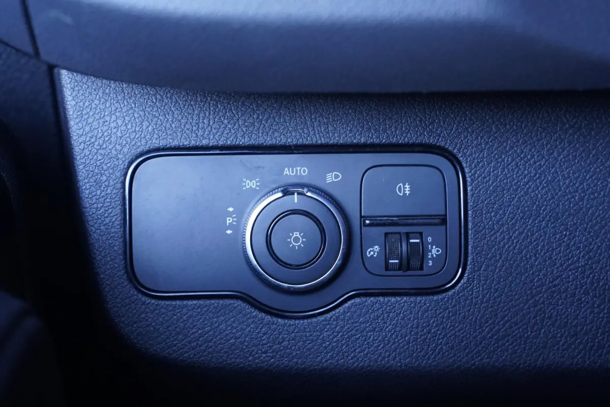 319 CDI 3.0 V6 190 pk Aut. L2H2 Trekhaak 3.500 kg Navi, Camera, Apple Carplay, Cruise Control, 3-Zits