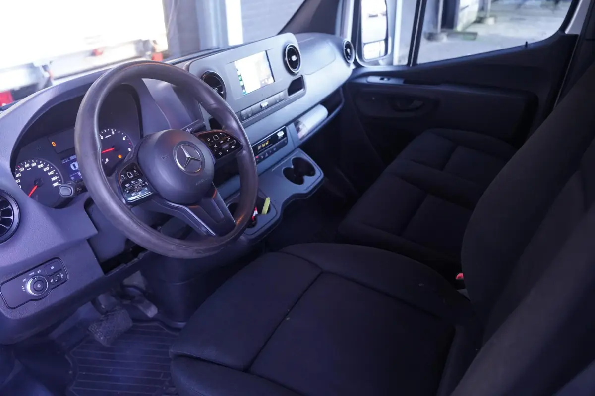 319 CDI 3.0 V6 190 pk Aut. L2H2 Trekhaak 3.500 kg Navi, Camera, Apple Carplay, Cruise Control, 3-Zits