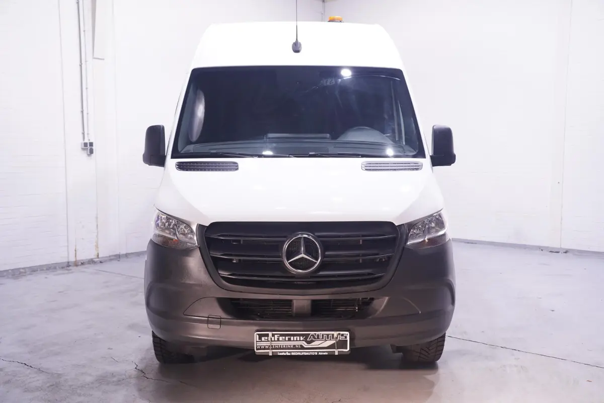 319 CDI 3.0 V6 190 pk Aut. L2H2 Trekhaak 3.500 kg Navi, Camera, Apple Carplay, Cruise Control, 3-Zits