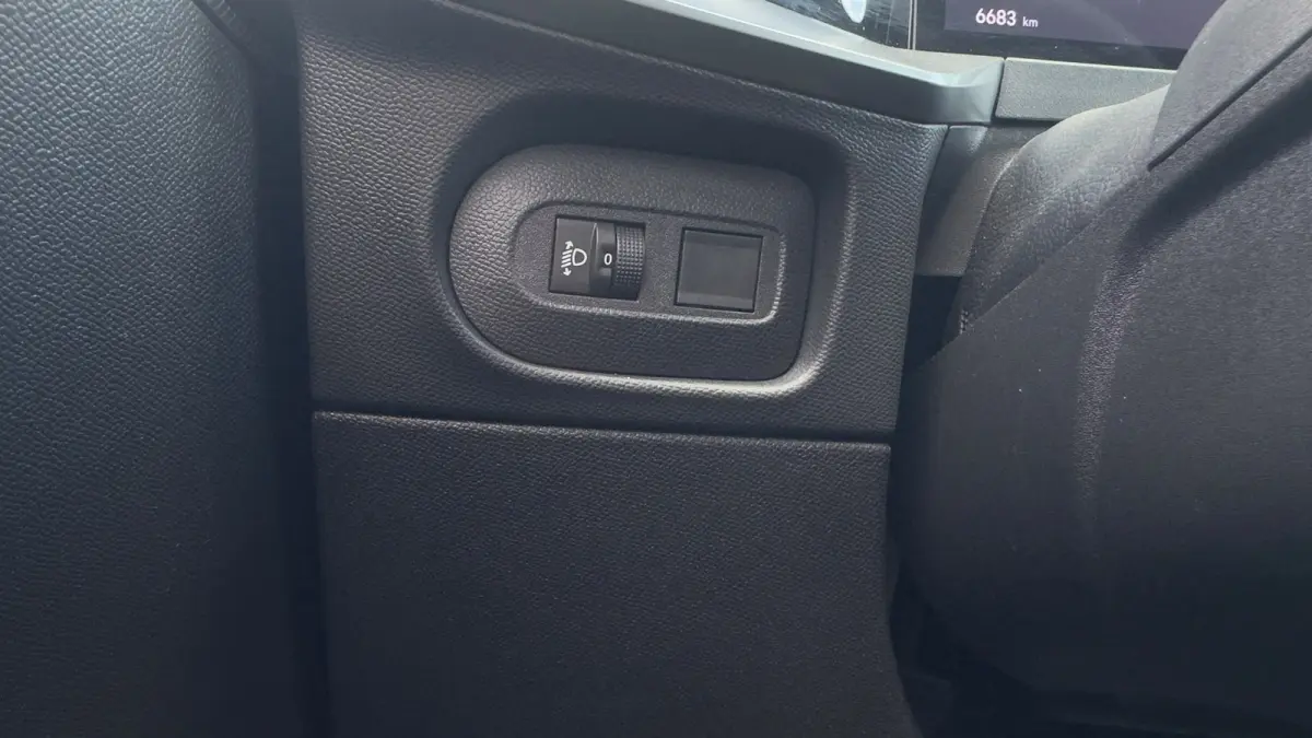e - Edition | Camera | Dode hoek detectie | Apple Carplay / Android Auto | Draadloos opladen |