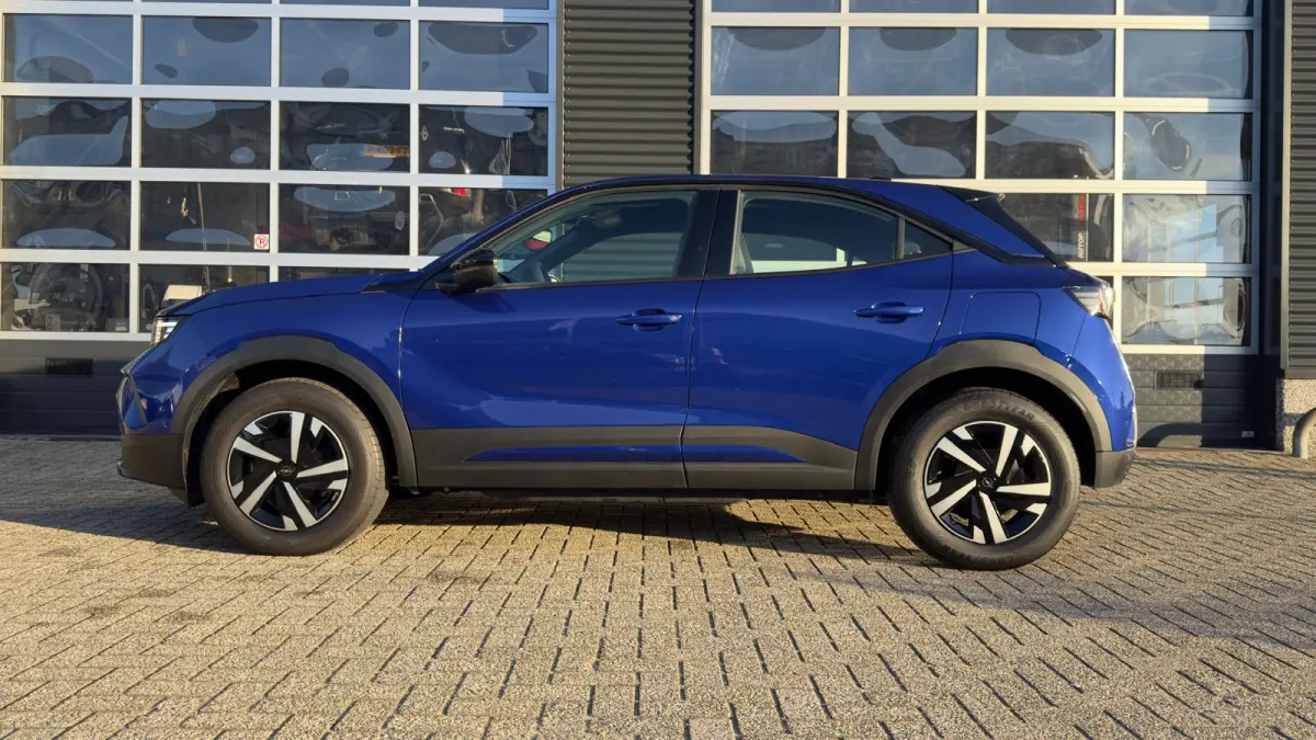 e - Edition | Camera | Dode hoek detectie | Apple Carplay / Android Auto | Draadloos opladen |