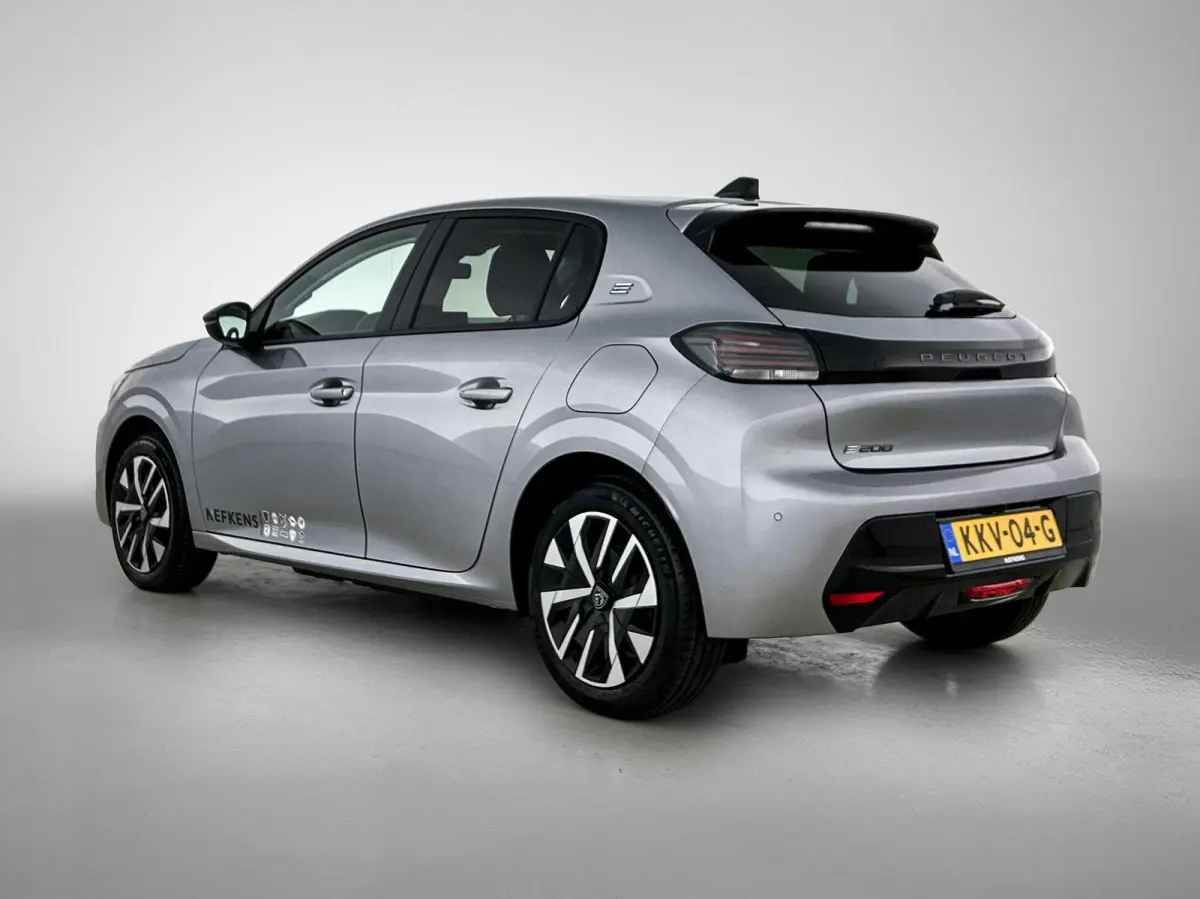 EV Business 51 kWh 156pk | DEMO | Extreem lage kilometerstand | Navigatie | Achteruitrijcamera | Cruise control | Climate control