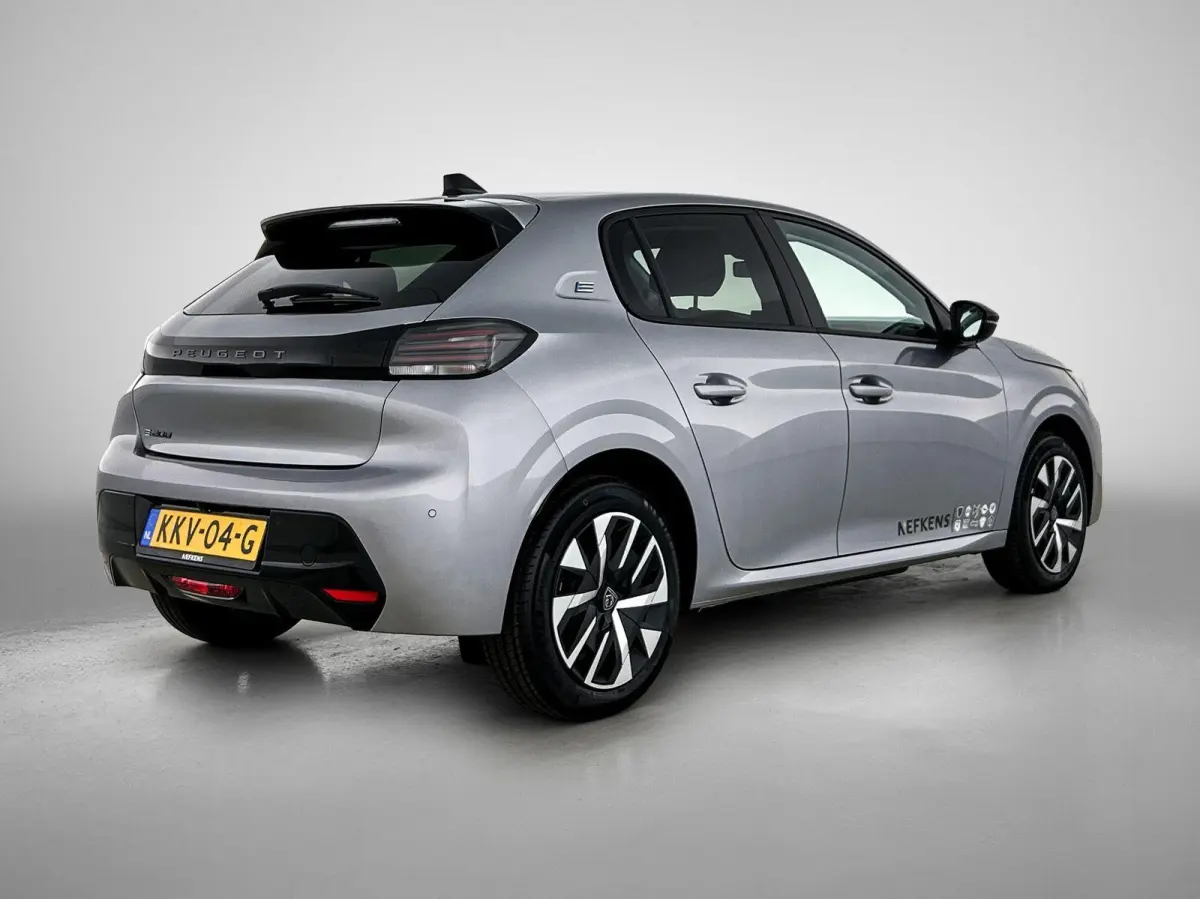 EV Business 51 kWh 156pk | DEMO | Extreem lage kilometerstand | Navigatie | Achteruitrijcamera | Cruise control | Climate control