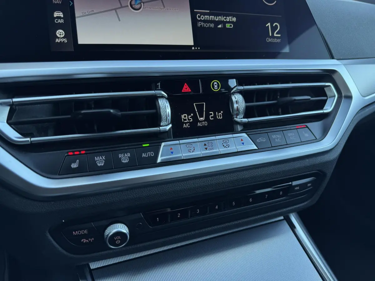 320e Business Edition Plus | Leder | Digital cockpit | Carplay | Navigatie | Stuur/Stoelverwaring | LED | DAB | Sensoren