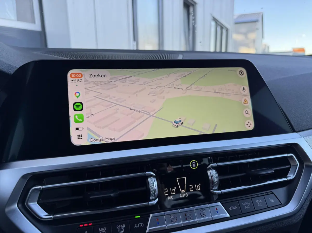 320e Business Edition Plus | Leder | Digital cockpit | Carplay | Navigatie | Stuur/Stoelverwaring | LED | DAB | Sensoren
