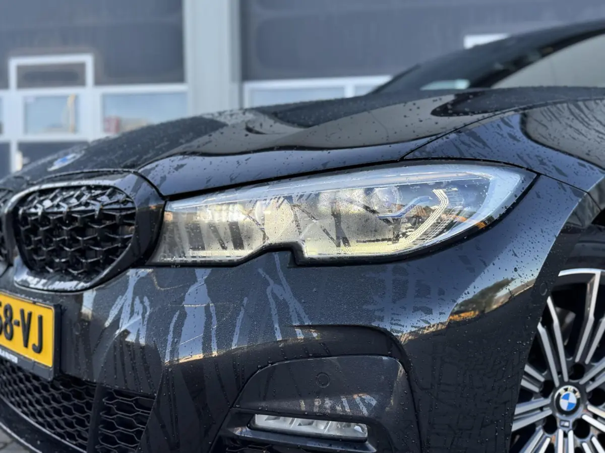 320e Business Edition Plus | Leder | Digital cockpit | Carplay | Navigatie | Stuur/Stoelverwaring | LED | DAB | Sensoren