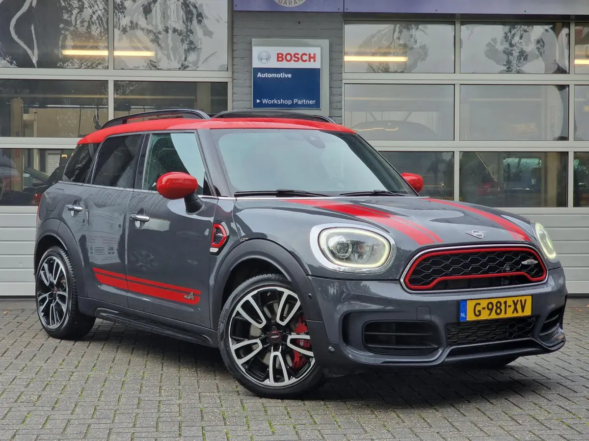 2.0 John Cooper Works ALL4 Chili 306PK|NL-auto|Pano|19-inch|Carplay|Camera|JW-Sport-uitlaat|eerste-eigenaar|