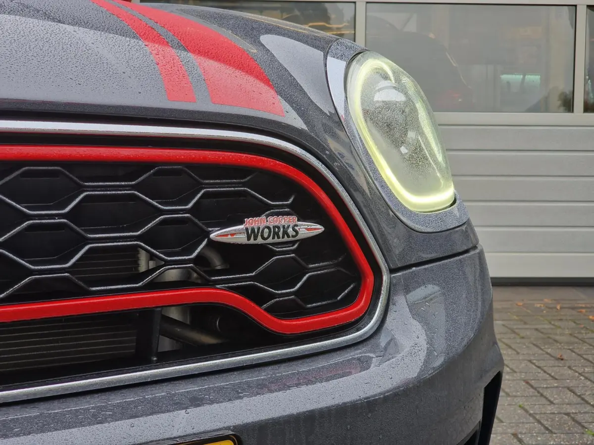 2.0 John Cooper Works ALL4 Chili 306PK|NL-auto|Pano|19-inch|Carplay|Camera|JW-Sport-uitlaat|eerste-eigenaar|
