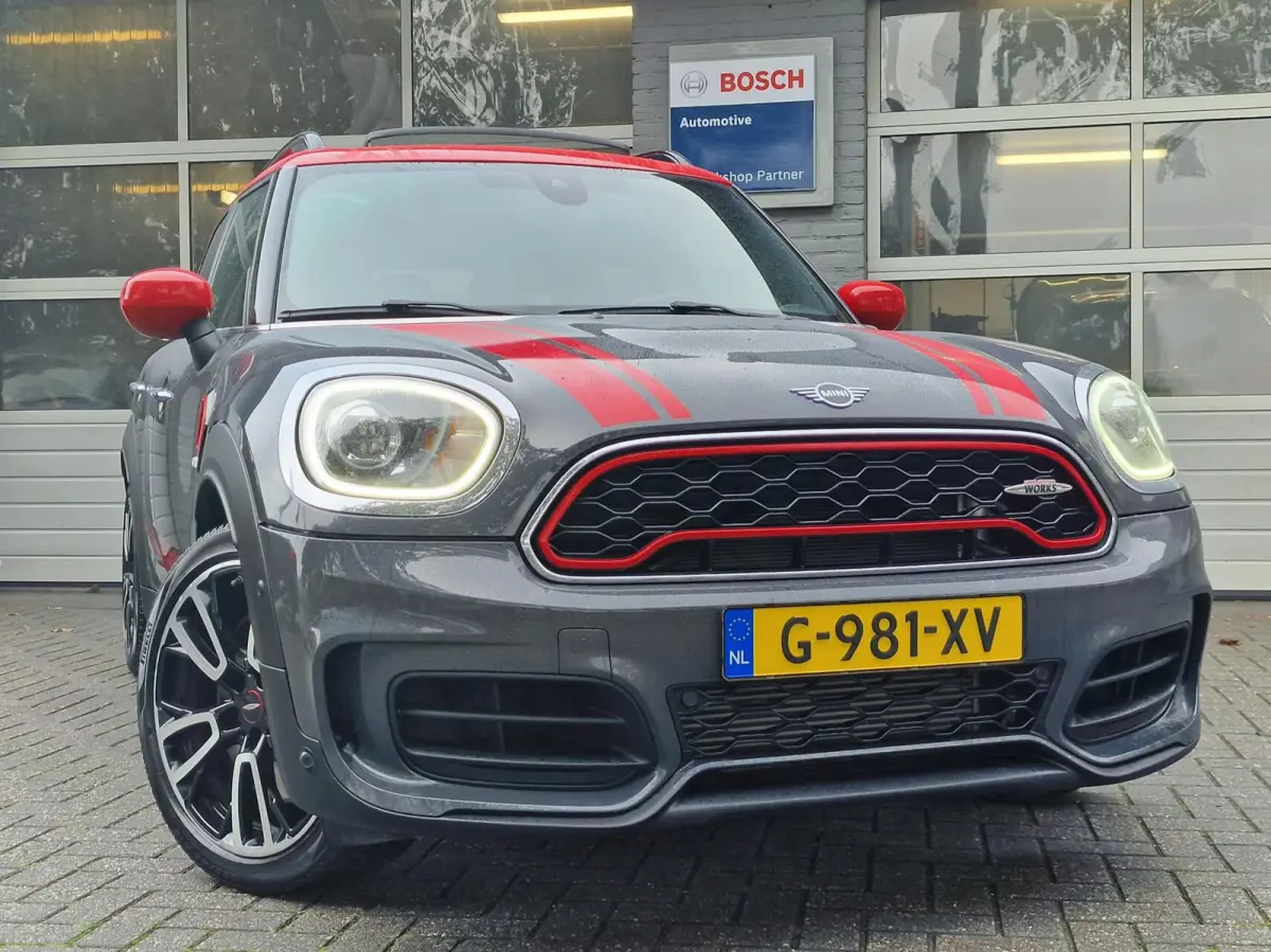 2.0 John Cooper Works ALL4 Chili 306PK|NL-auto|Pano|19-inch|Carplay|Camera|JW-Sport-uitlaat|eerste-eigenaar|