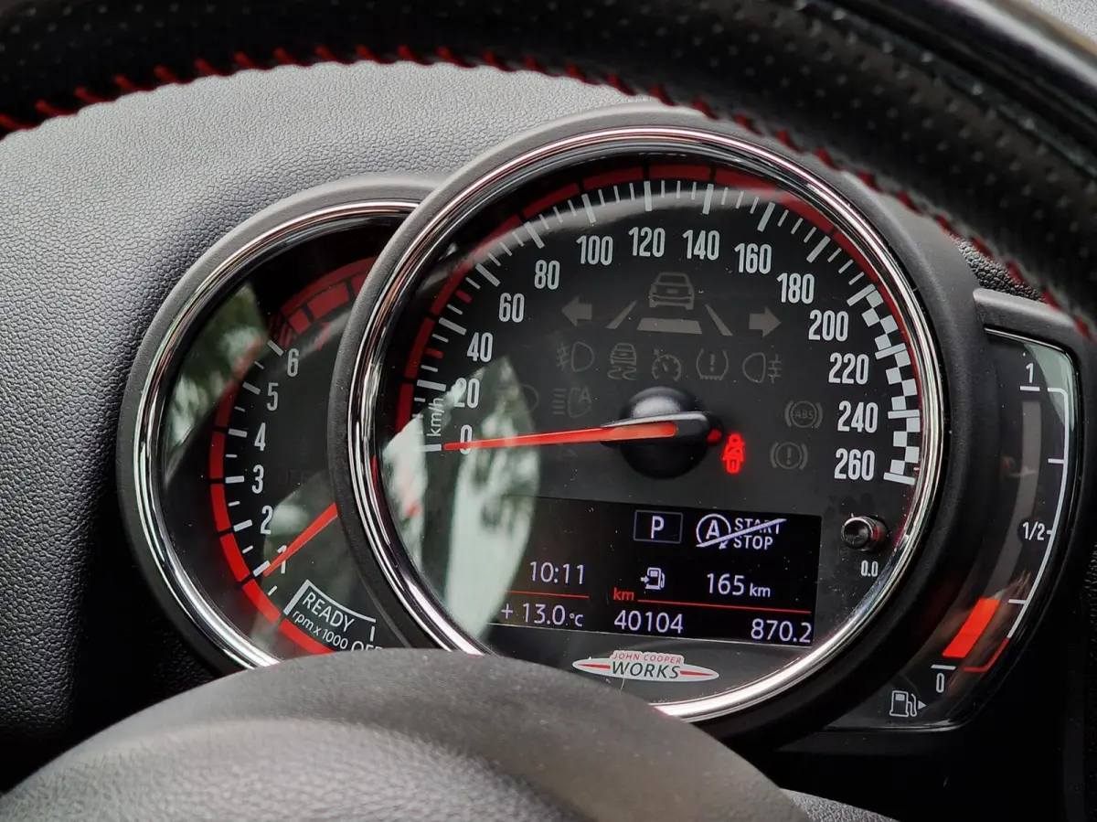 2.0 John Cooper Works ALL4 Chili 306PK|NL-auto|Pano|19-inch|Carplay|Camera|JW-Sport-uitlaat|eerste-eigenaar|