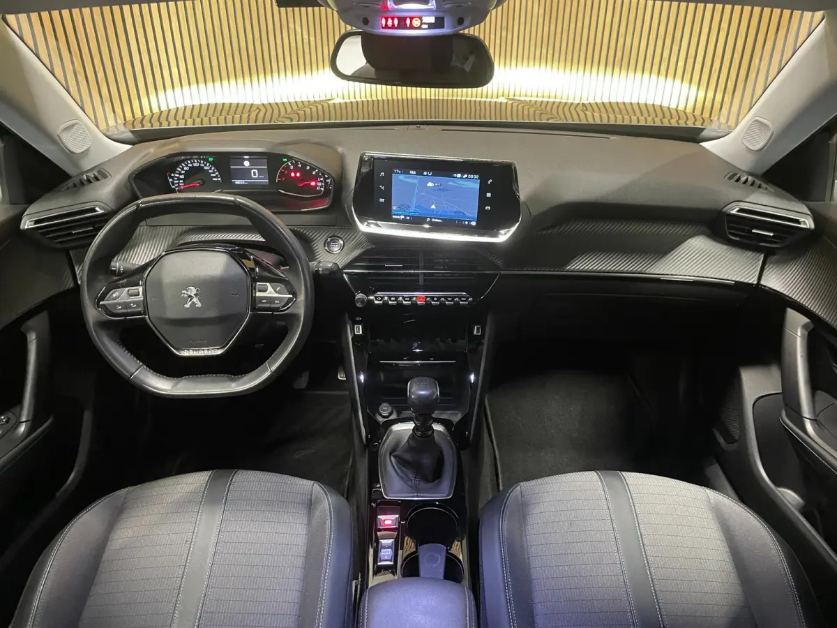 1.2 PureTech Allure Pack|AFN.TREKHAAK|1/2 LEDER|CAMERA|CARPLAY|CRUISE+CLIMATE CONTROL|LANE-ASSIST|NAVIGATIE|DASHCAM|