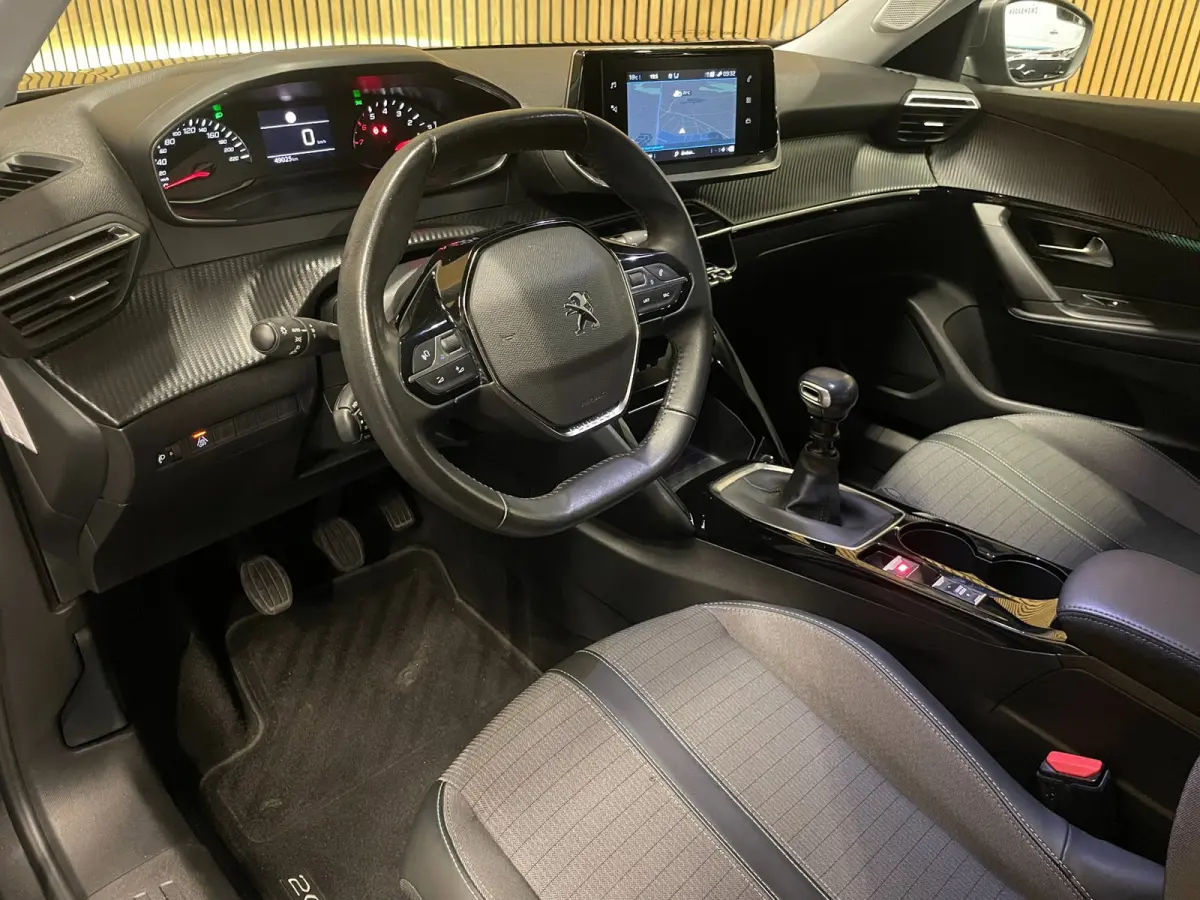 1.2 PureTech Allure Pack|AFN.TREKHAAK|1/2 LEDER|CAMERA|CARPLAY|CRUISE+CLIMATE CONTROL|LANE-ASSIST|NAVIGATIE|DASHCAM|