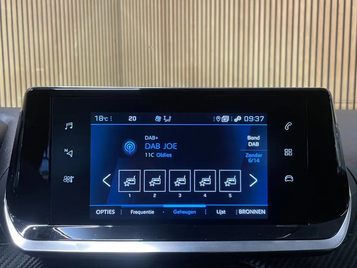1.2 PureTech Allure Pack|AFN.TREKHAAK|1/2 LEDER|CAMERA|CARPLAY|CRUISE+CLIMATE CONTROL|LANE-ASSIST|NAVIGATIE|DASHCAM|
