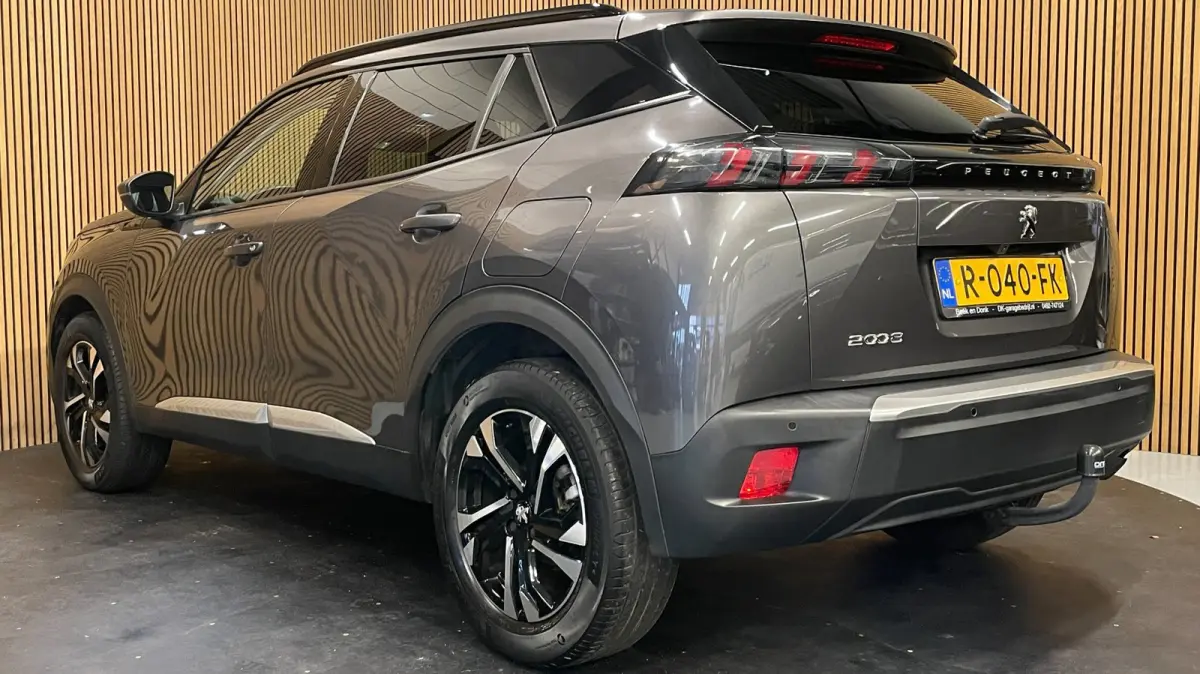 1.2 PureTech Allure Pack|AFN.TREKHAAK|1/2 LEDER|CAMERA|CARPLAY|CRUISE+CLIMATE CONTROL|LANE-ASSIST|NAVIGATIE|DASHCAM|