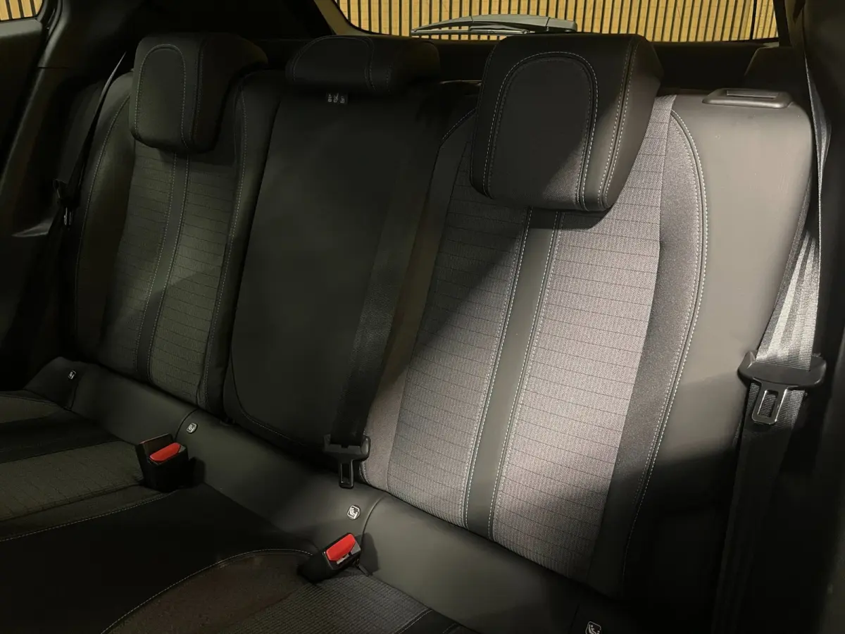 1.2 PureTech Allure Pack|AFN.TREKHAAK|1/2 LEDER|CAMERA|CARPLAY|CRUISE+CLIMATE CONTROL|LANE-ASSIST|NAVIGATIE|DASHCAM|