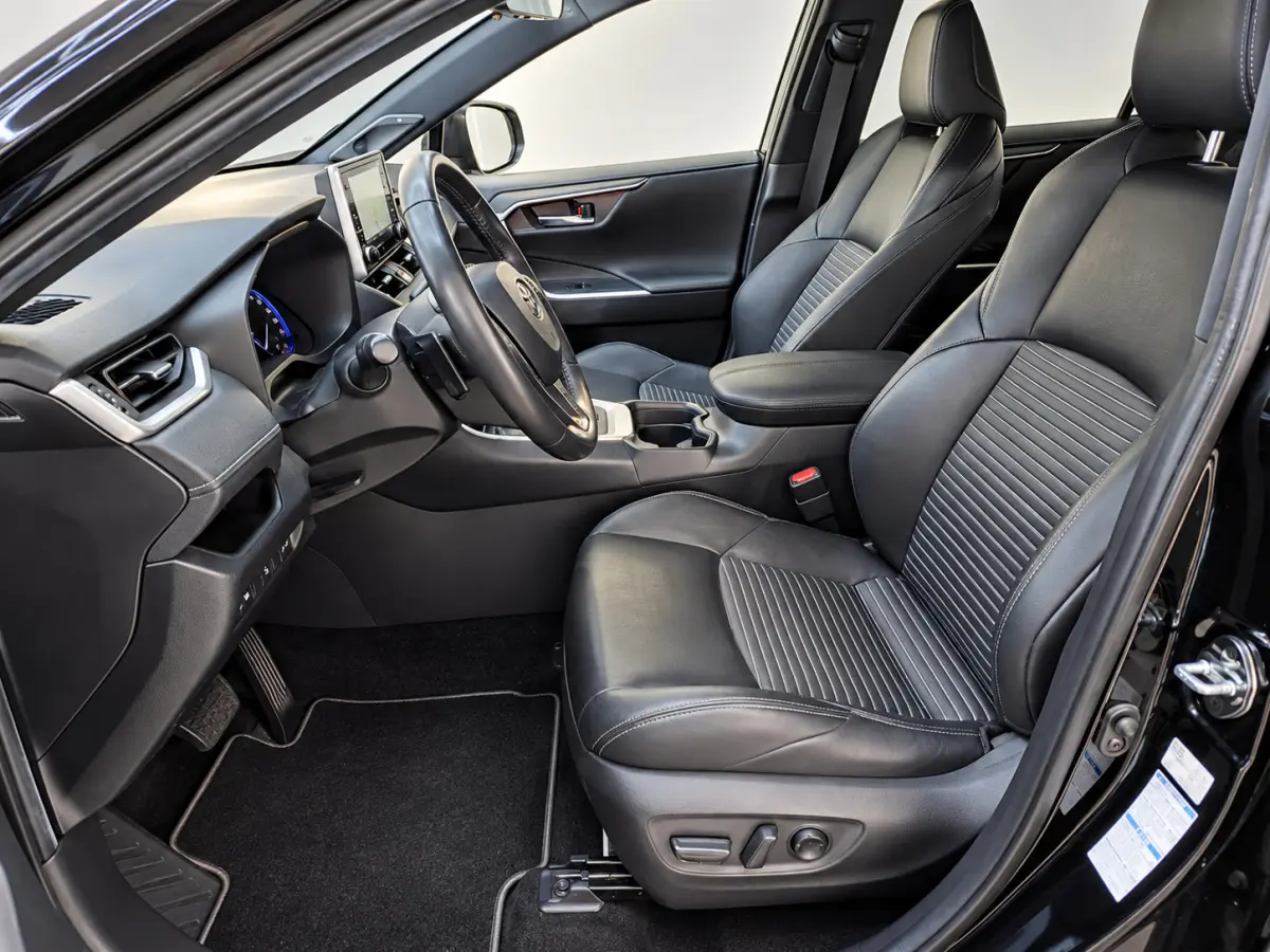 2.5 Hybrid AWD Black Edition