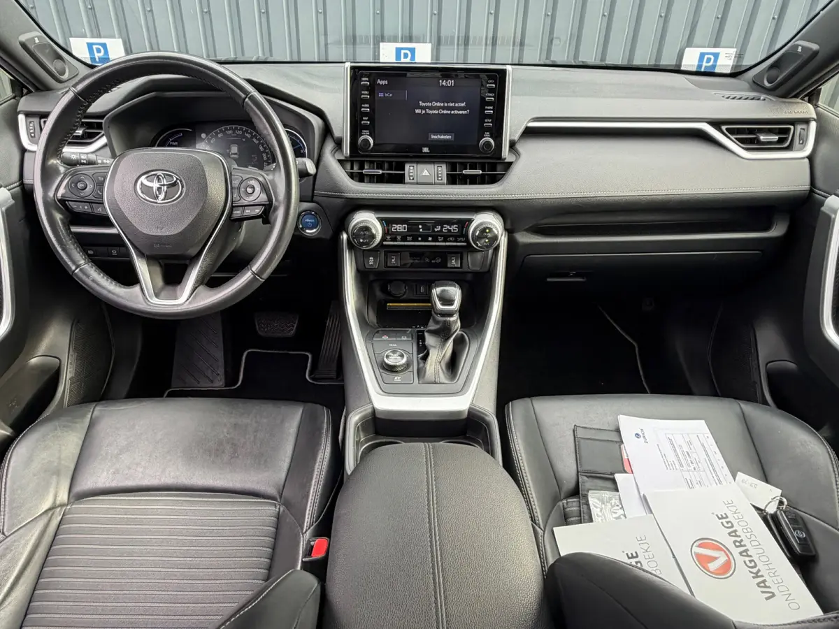 2.5 Hybrid AWD Black Edition