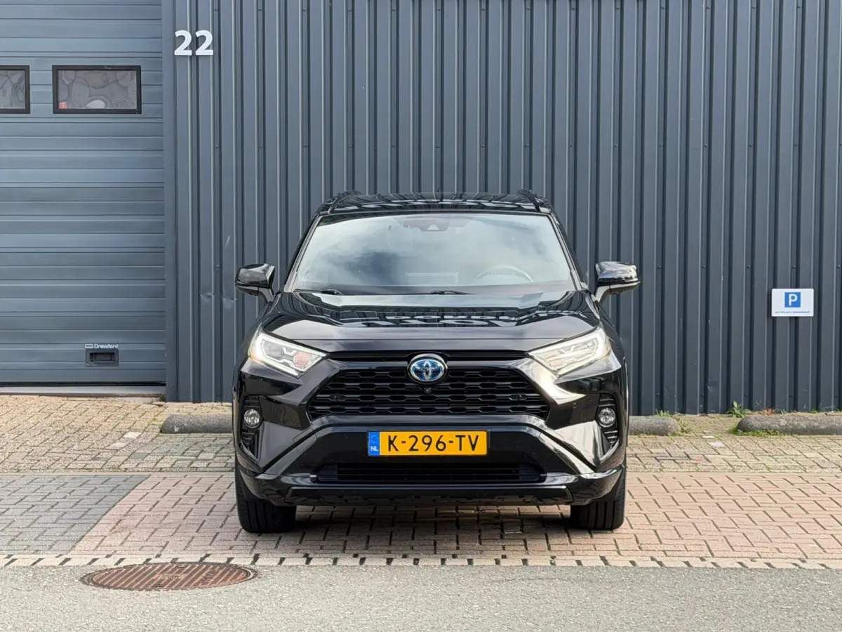 2.5 Hybrid AWD Black Edition