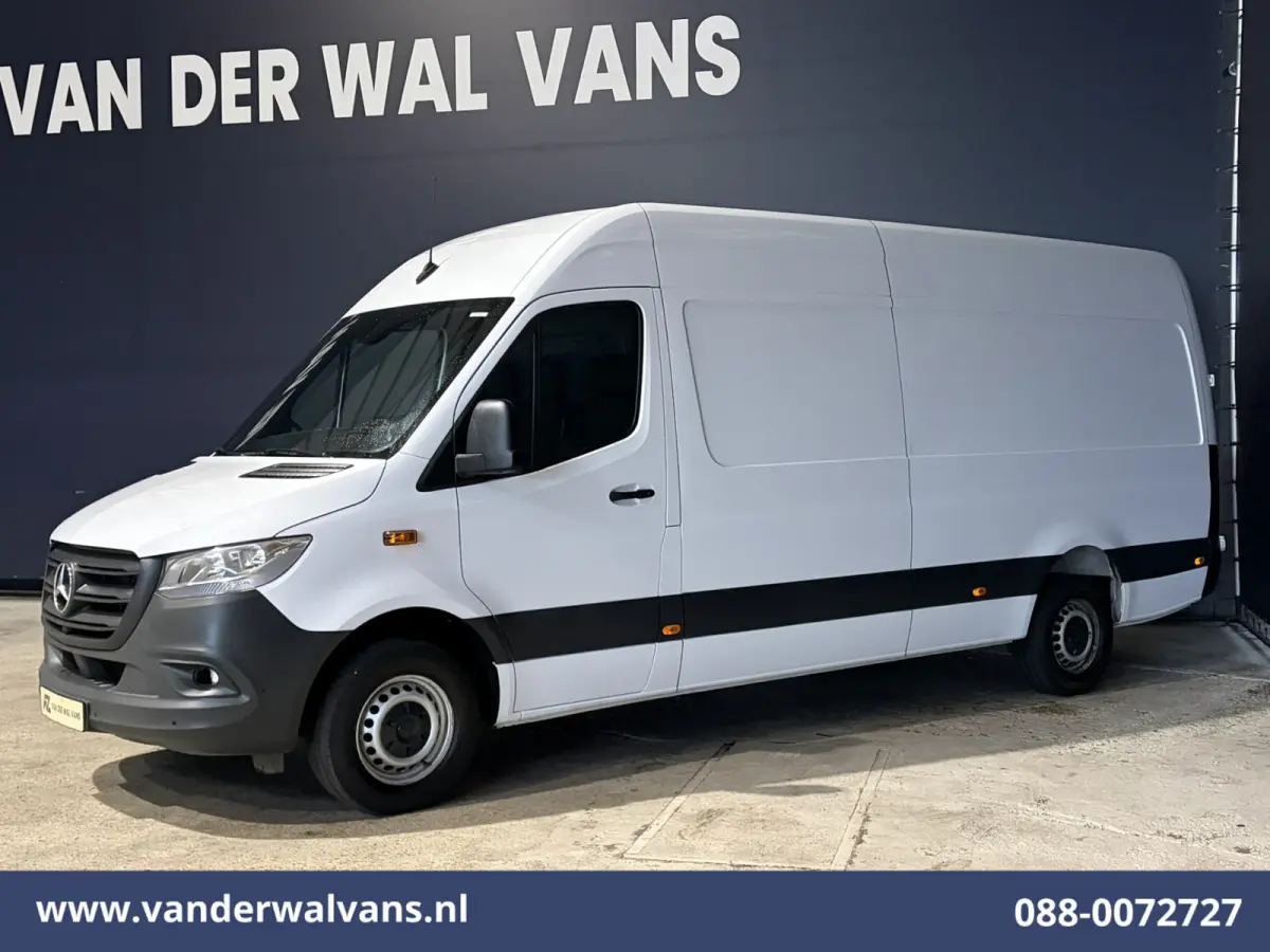 317 CDI 170pk L3H2 Euro6 Airco | 360 Graden Camera | Navigatie | Chauffeursstoel | Apple Carplay Cruisecontrol, Android Auto, Stoelverwarming, 270 Graden Achterdeuren, Parkeersensoren, Bijri