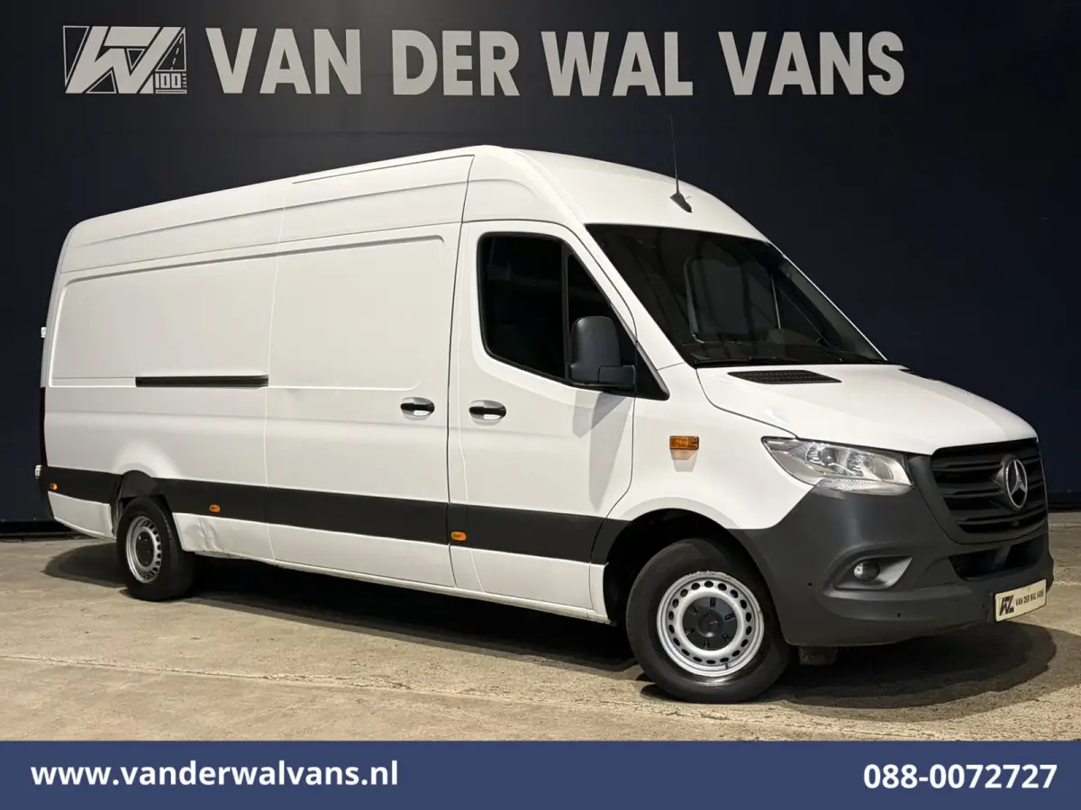 317 CDI 170pk L3H2 Euro6 Airco | 360 Graden Camera | Navigatie | Chauffeursstoel | Apple Carplay Cruisecontrol, Android Auto, Stoelverwarming, 270 Graden Achterdeuren, Parkeersensoren, Bijri