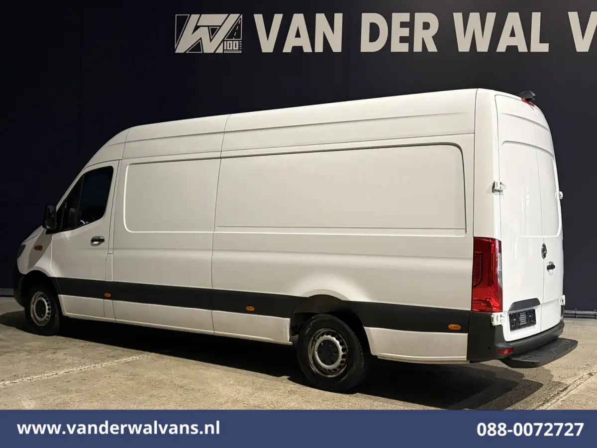 317 CDI 170pk L3H2 Euro6 Airco | 360 Graden Camera | Navigatie | Chauffeursstoel | Apple Carplay Cruisecontrol, Android Auto, Stoelverwarming, 270 Graden Achterdeuren, Parkeersensoren, Bijri