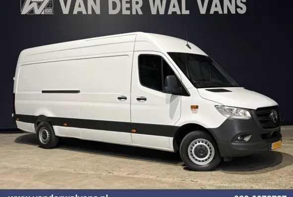 317 CDI 170pk L3H2 Euro6 Airco | 360 Graden Camera | Navigatie | Chauffeursstoel | Apple Carplay Cruisecontrol, Android Auto, Stoelverwarming, 270 Graden Achterdeuren, Parkeersensoren, Bijri