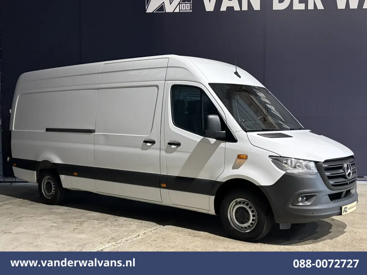 317 CDI 170pk L3H2 Euro6 Airco | 360 Graden Camera | Navigatie | Chauffeursstoel | Apple Carplay Cruisecontrol, Android Auto, Stoelverwarming, 270 Graden Achterdeuren, Parkeersensoren, Bijri