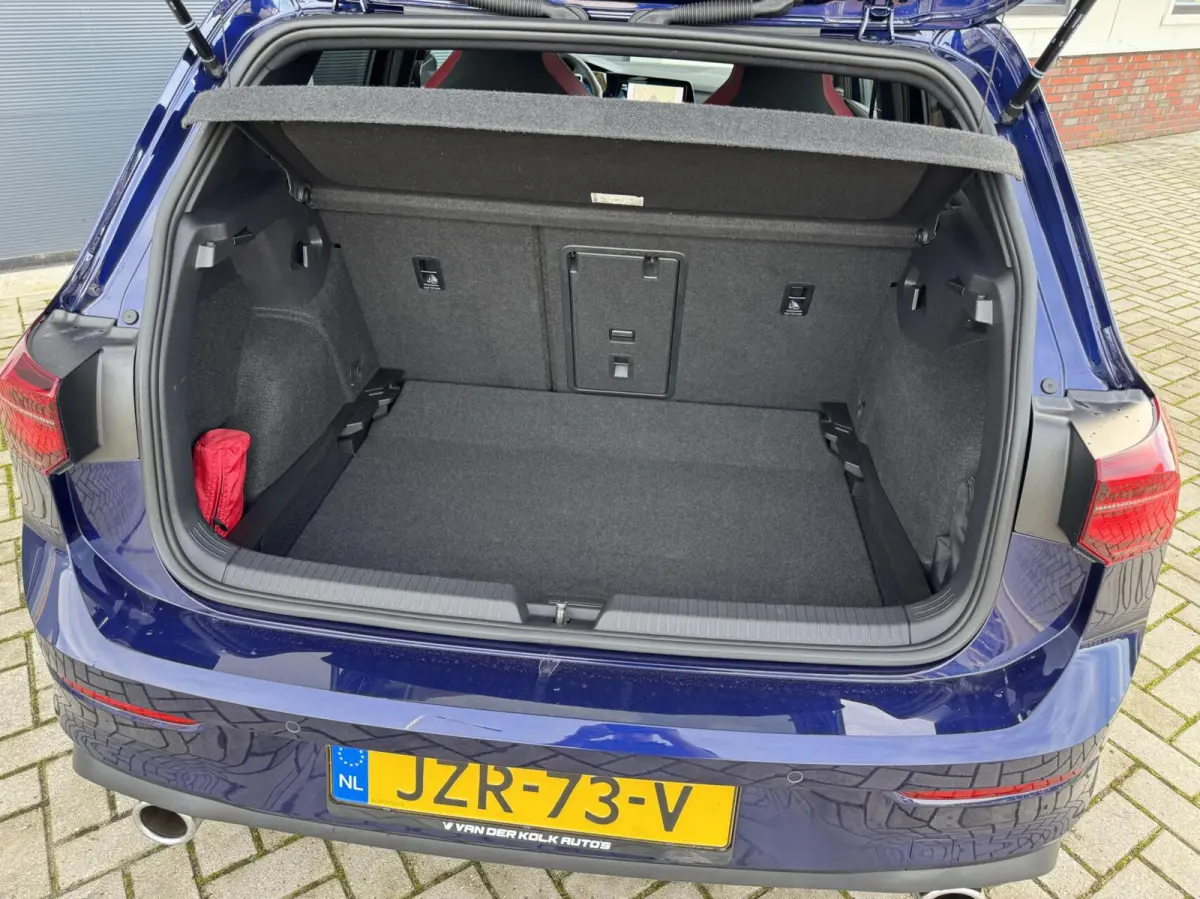 2.0 TSI GTI 245PK Handgeschakeld | Digital cockpit | Carplay | Adaptive cruise | Camera | Stuur/Stoelverwarming | Sensoren