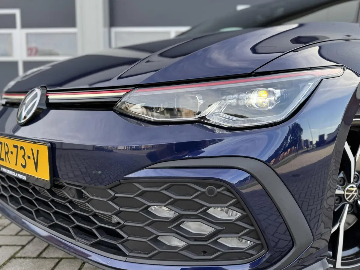 2.0 TSI GTI 245PK Handgeschakeld | Digital cockpit | Carplay | Adaptive cruise | Camera | Stuur/Stoelverwarming | Sensoren
