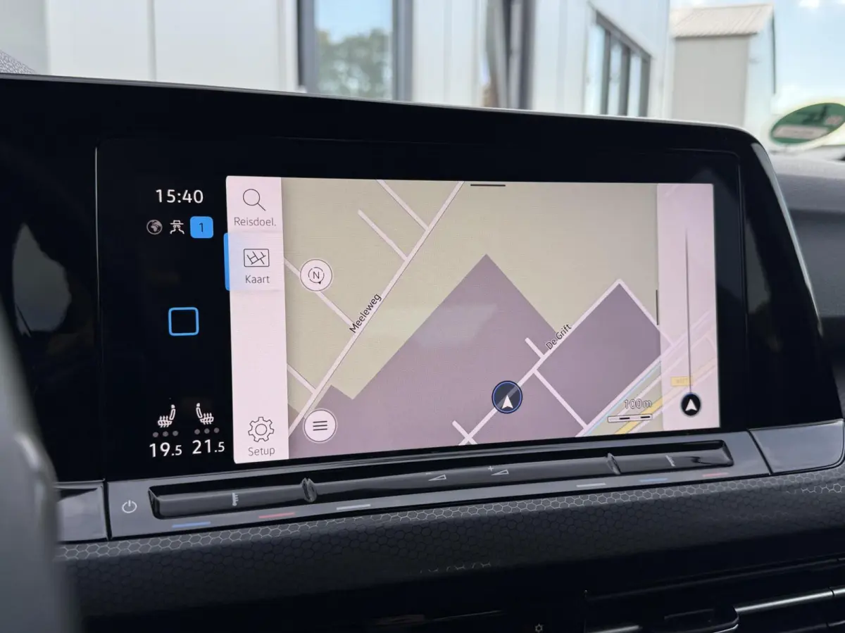 2.0 TSI GTI 245PK Handgeschakeld | Digital cockpit | Carplay | Adaptive cruise | Camera | Stuur/Stoelverwarming | Sensoren