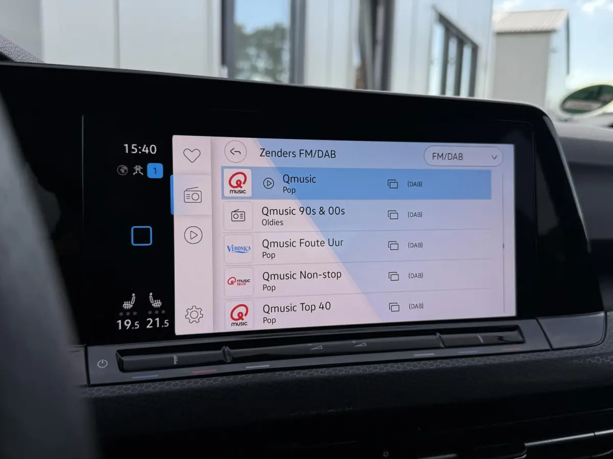 2.0 TSI GTI 245PK Handgeschakeld | Digital cockpit | Carplay | Adaptive cruise | Camera | Stuur/Stoelverwarming | Sensoren